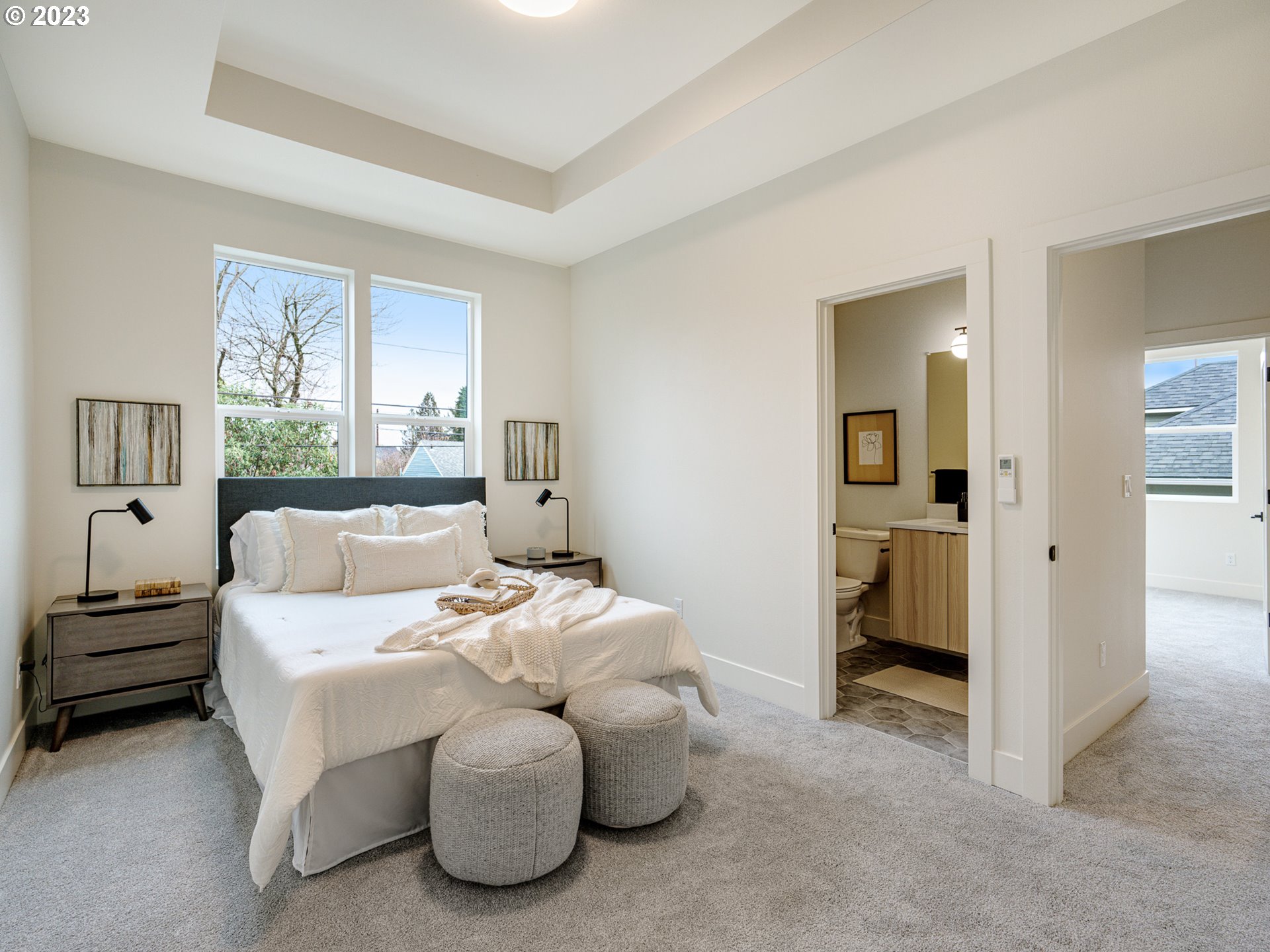 6411 N Greeley AVE 1