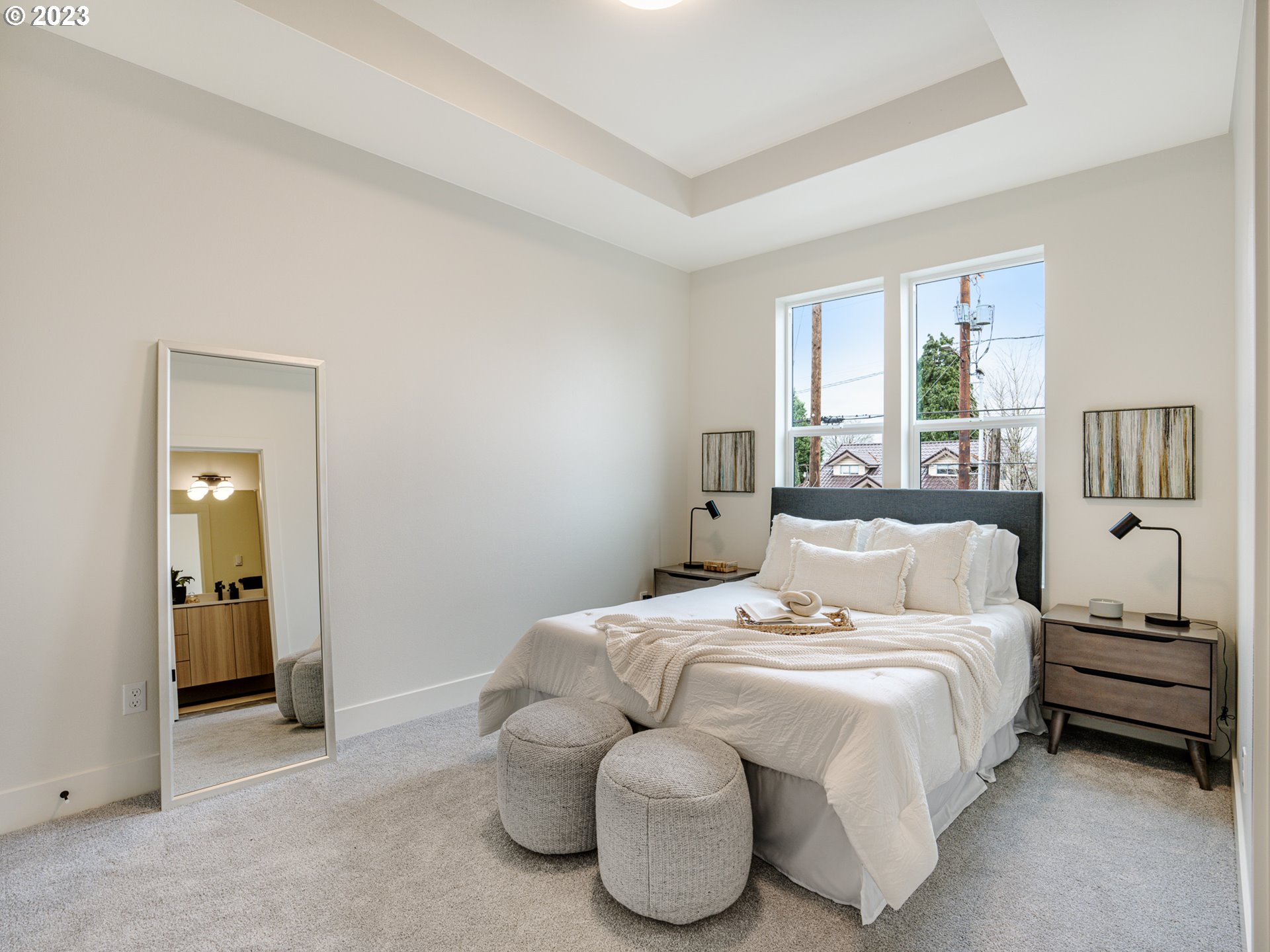 6411 N Greeley AVE 1