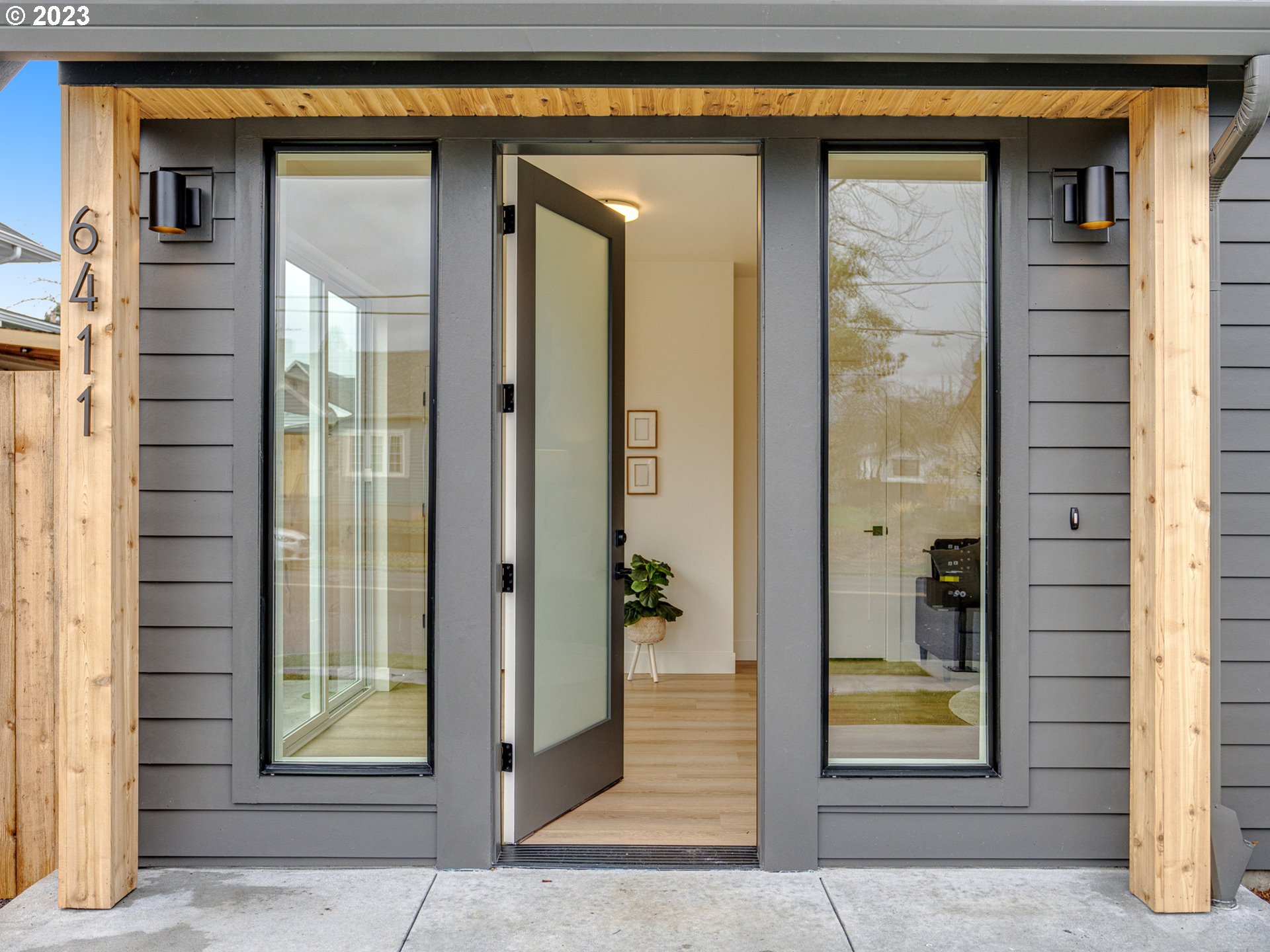 6411 N Greeley AVE 1