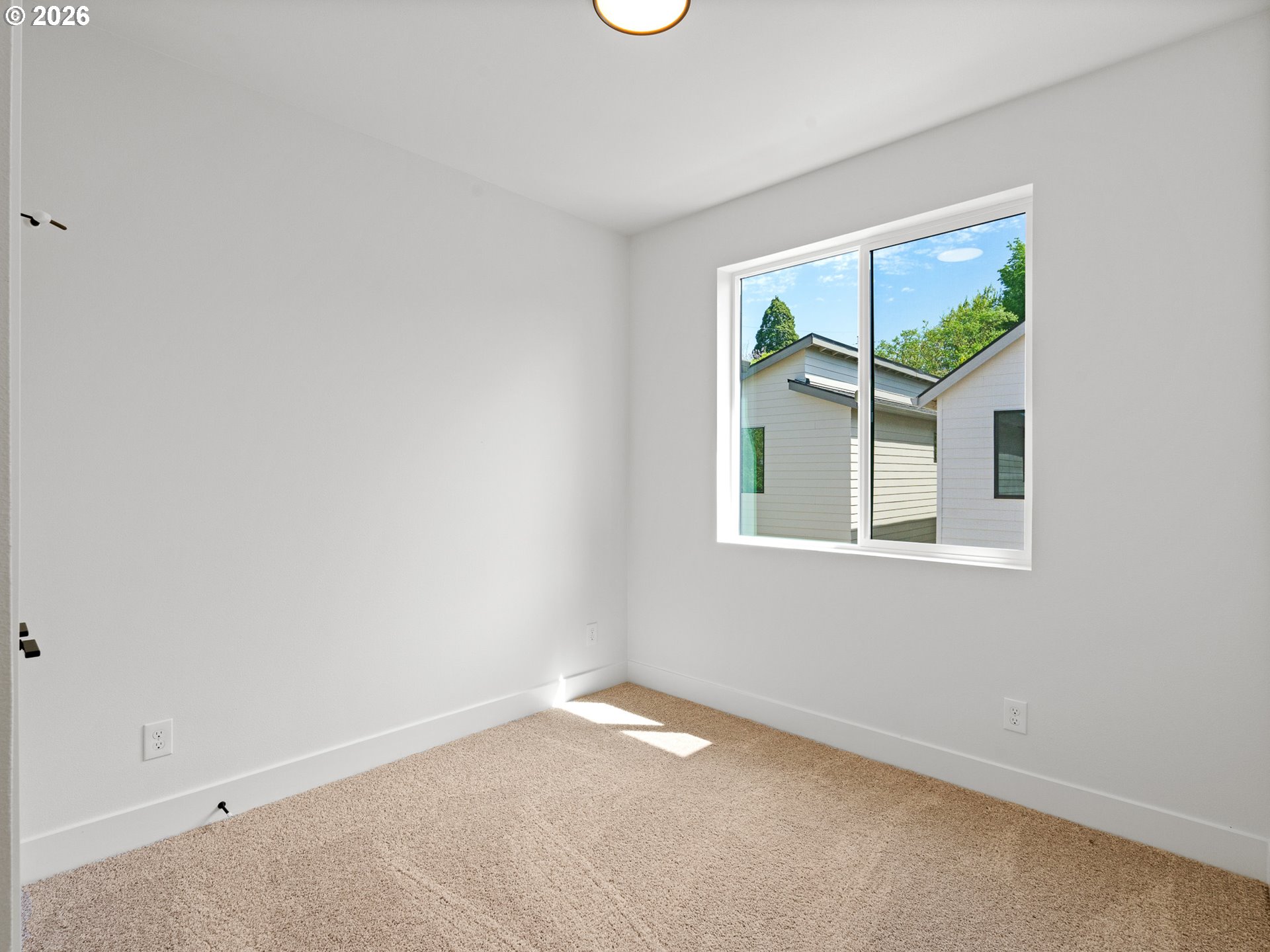 3215 SE 28th AVE