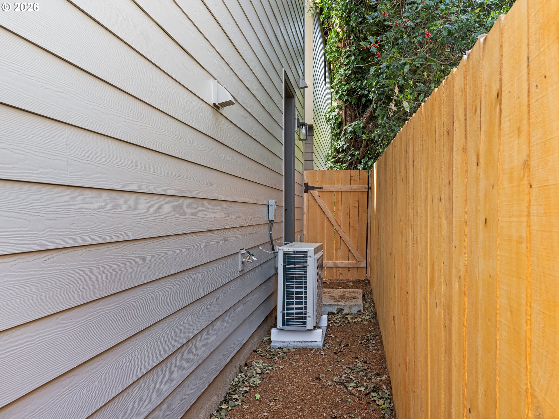 3215 SE 28th AVE