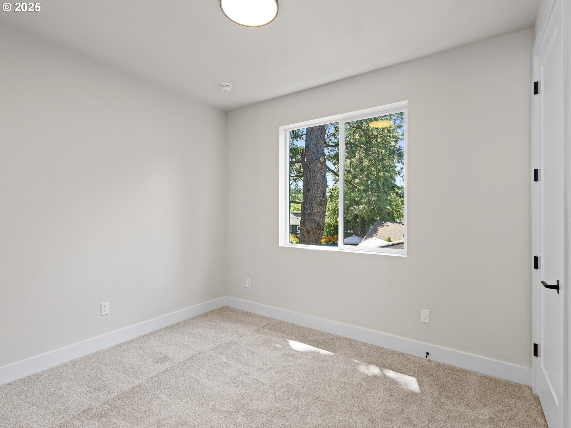 1568 NE 52ND AVE, Portland