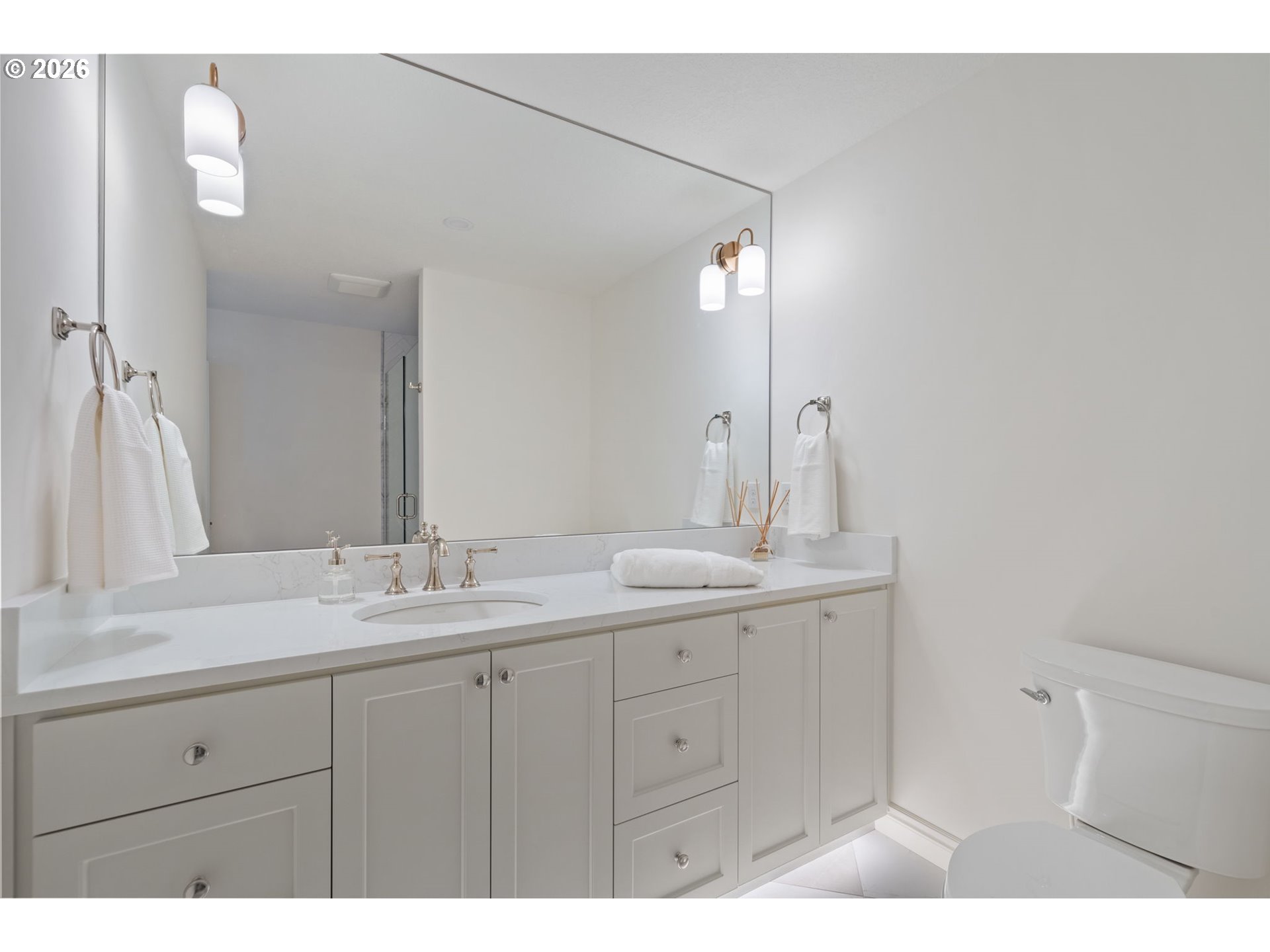 4275 SW CRESTWOOD DR