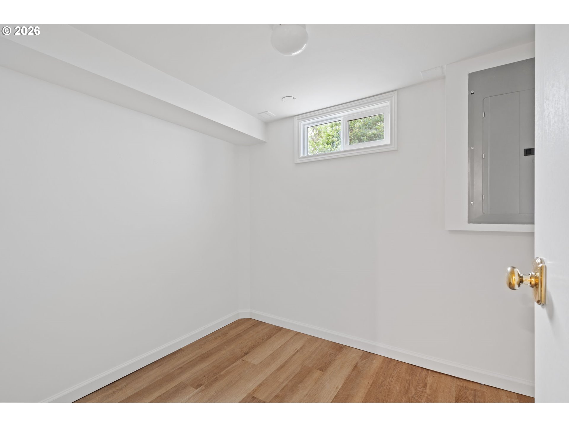 4275 SW CRESTWOOD DR