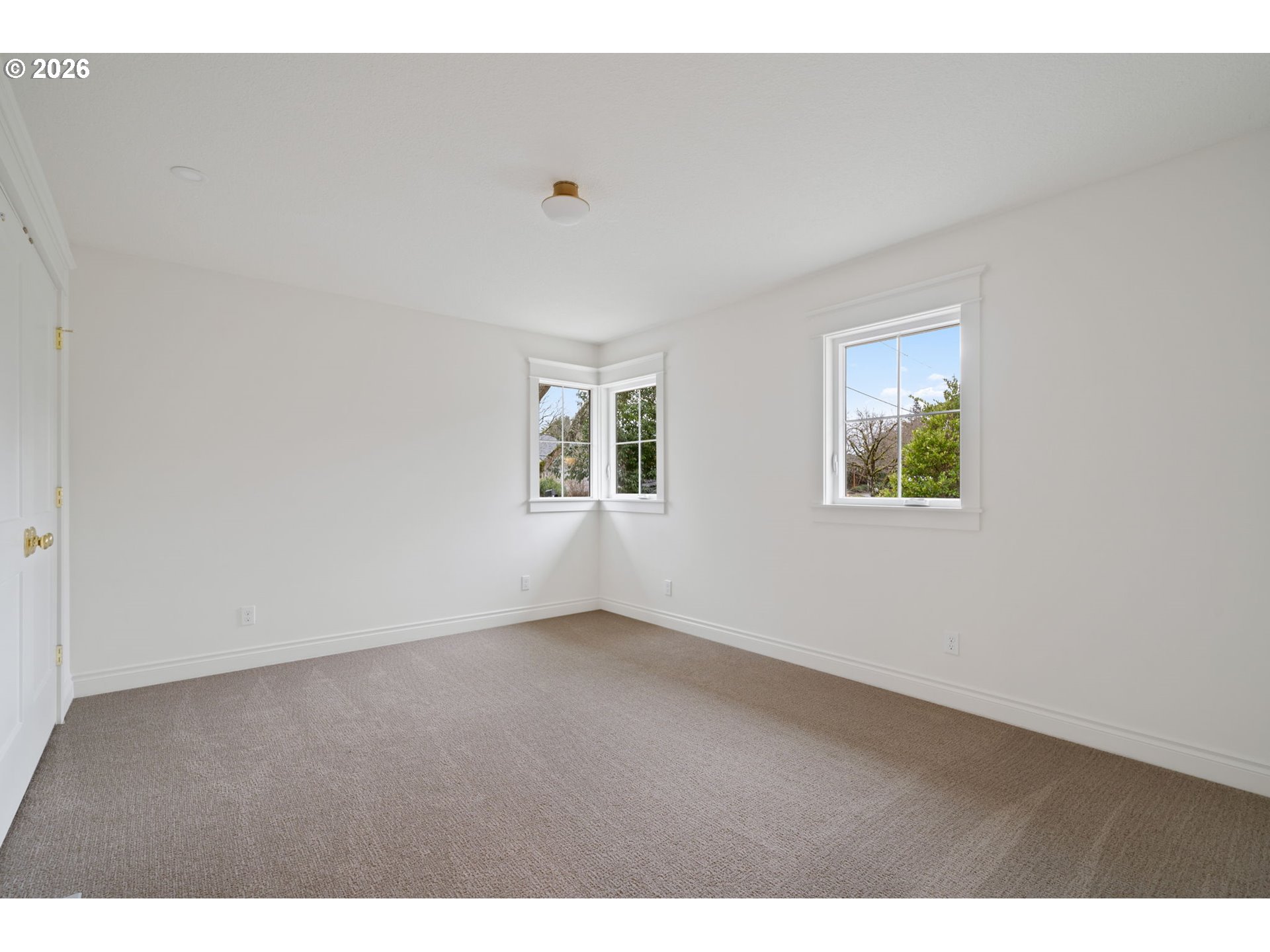 4275 SW CRESTWOOD DR