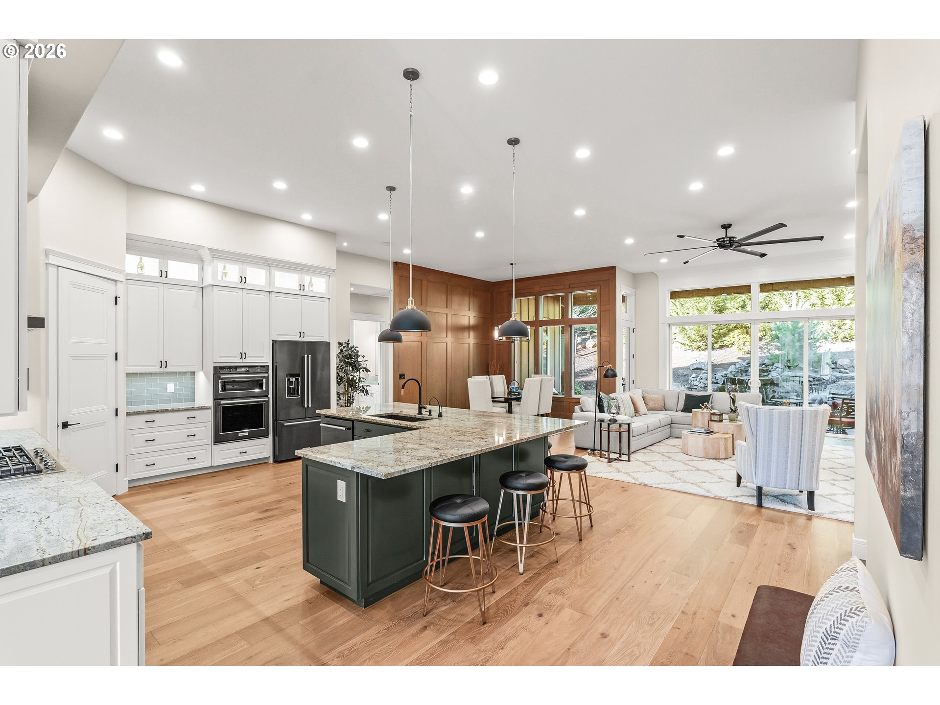 337 SE KURTH MEADOW AVE