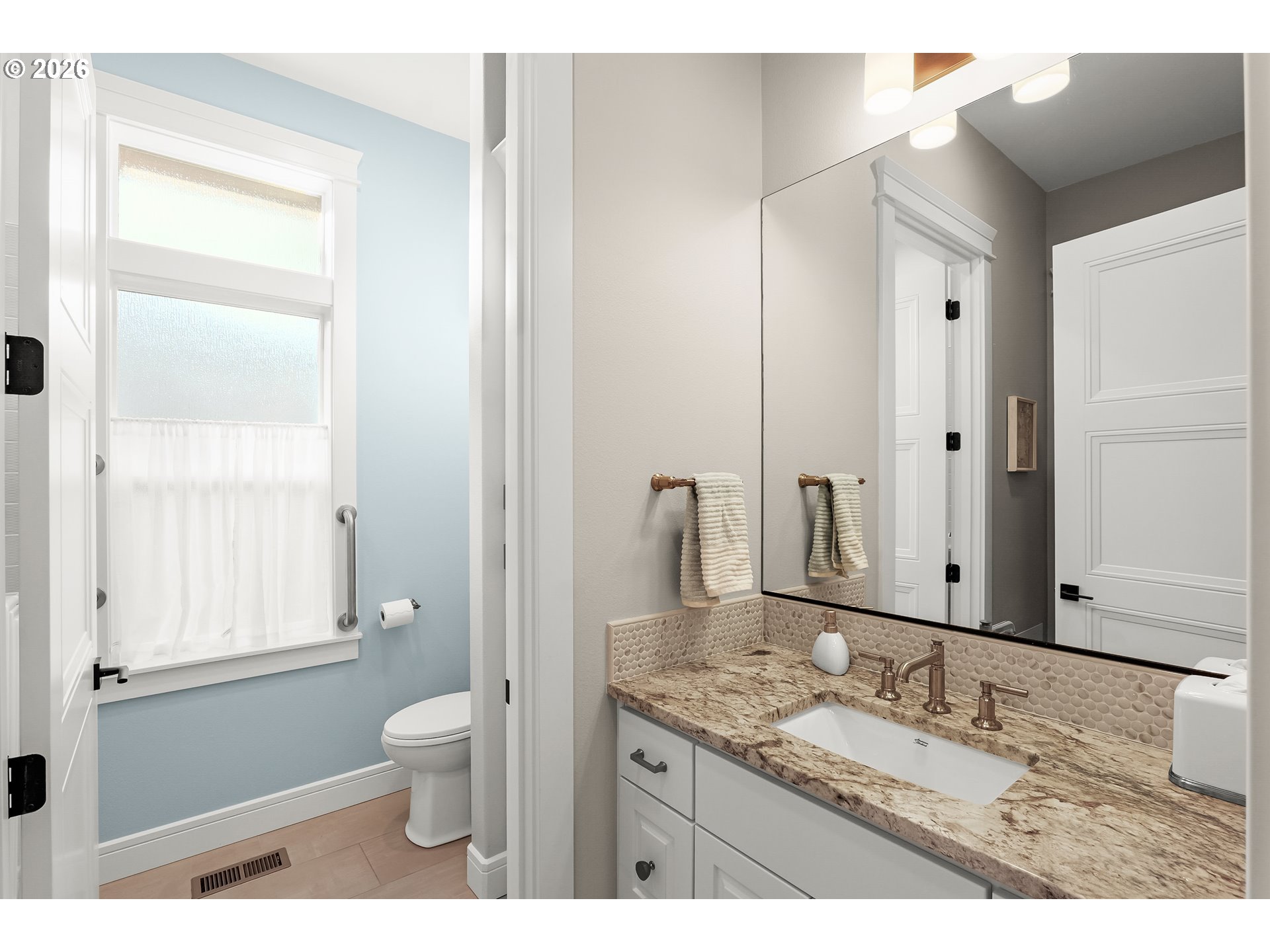 337 SE KURTH MEADOW AVE