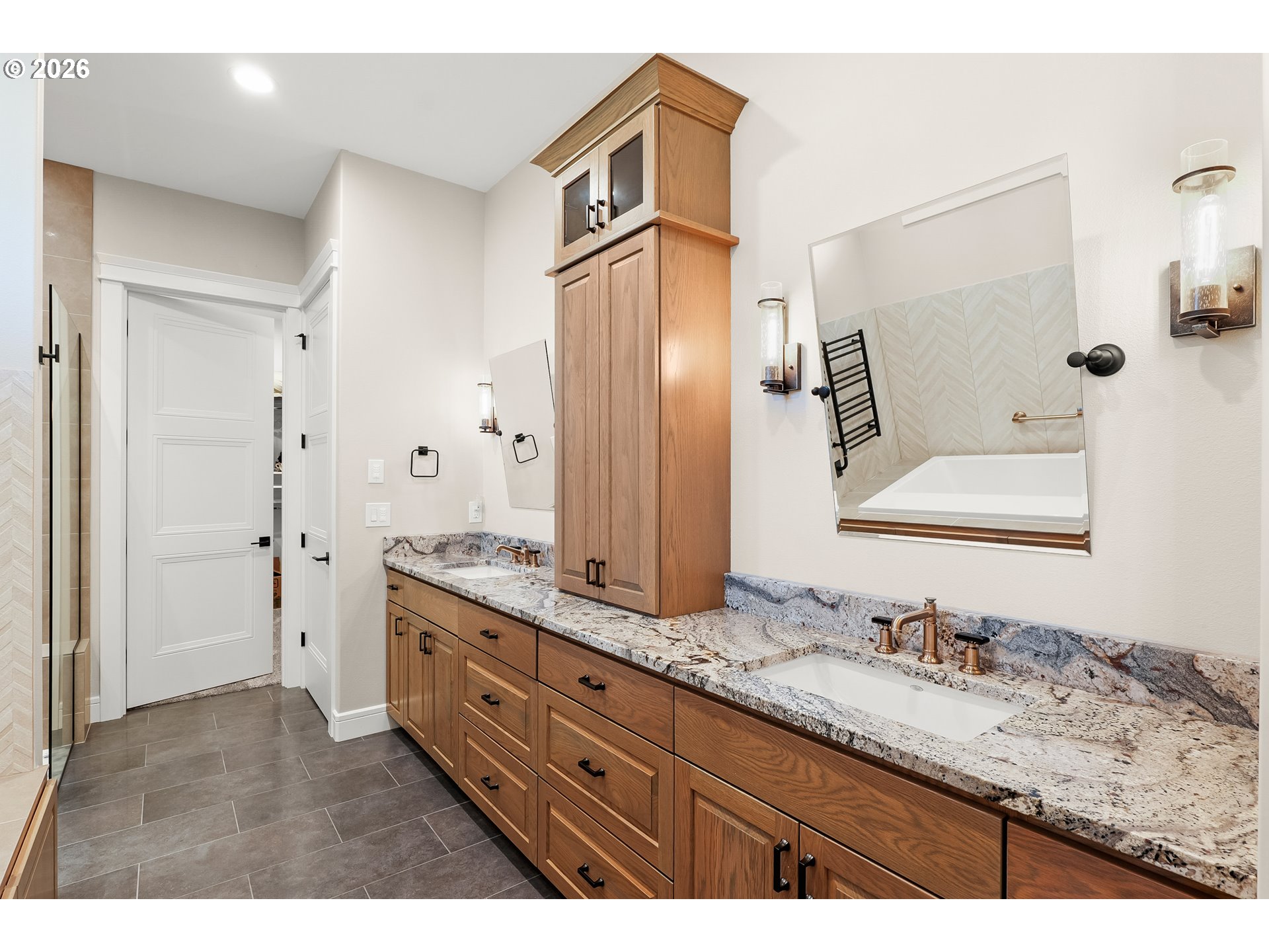 337 SE KURTH MEADOW AVE