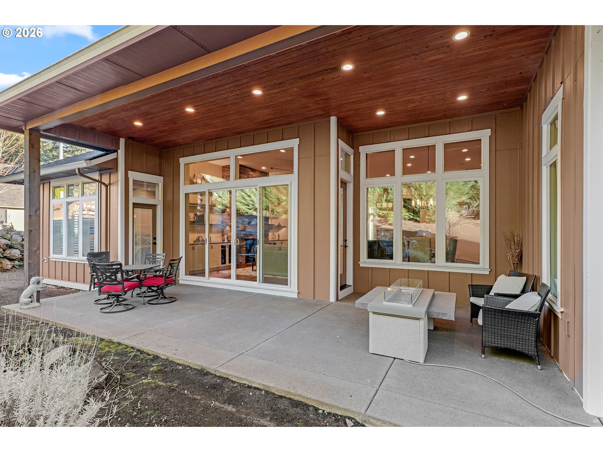 337 SE KURTH MEADOW AVE