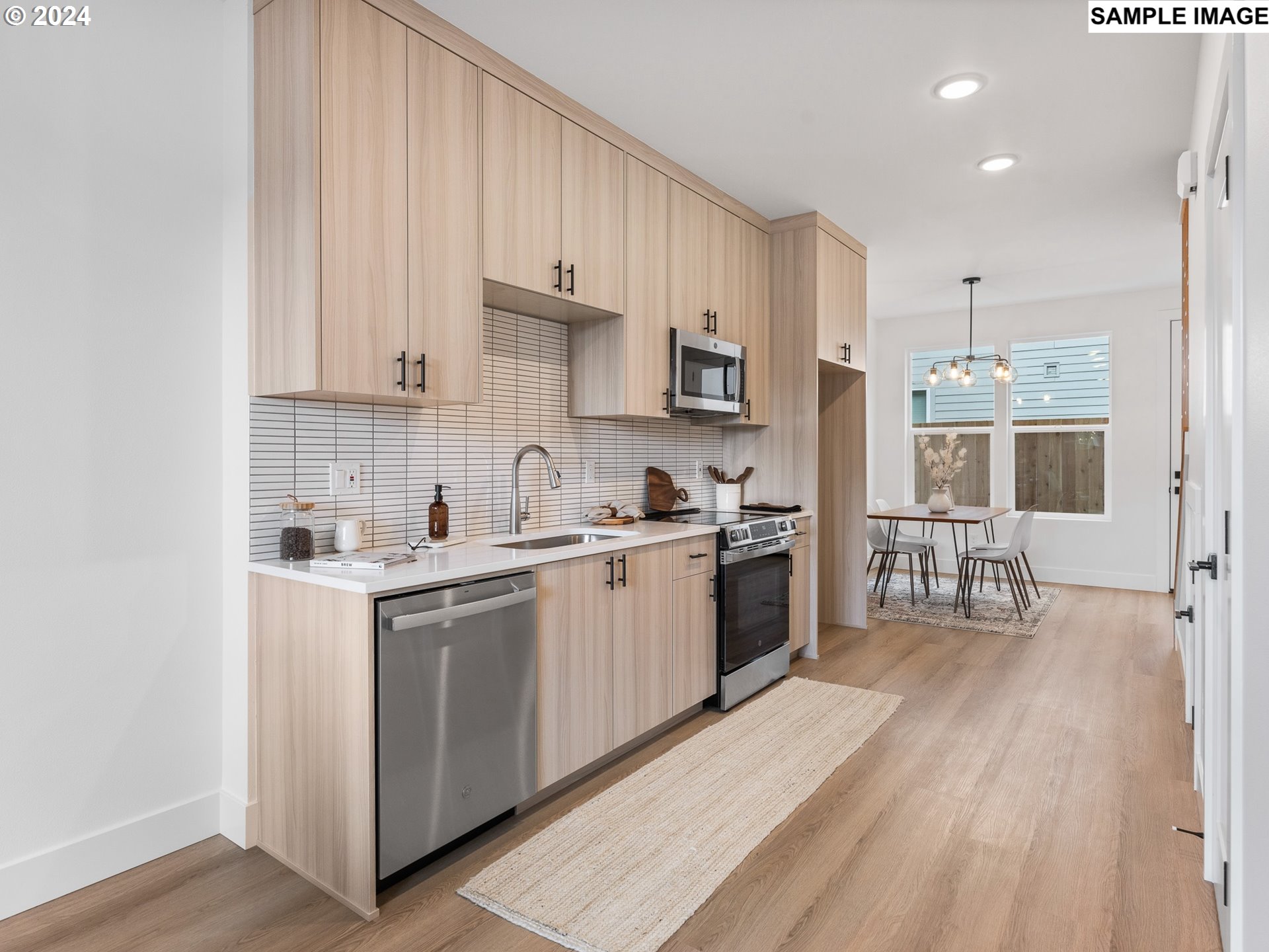 4374 N Gantenbein AVE 6, Portland Unit: 6