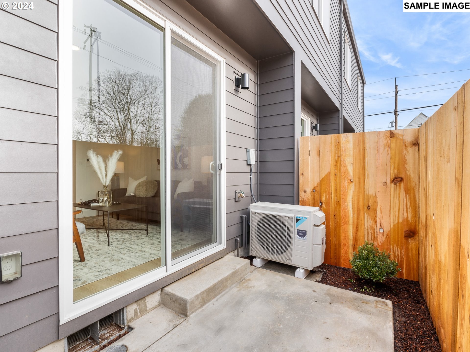 4374 N Gantenbein AVE 6, Portland Unit: 6
