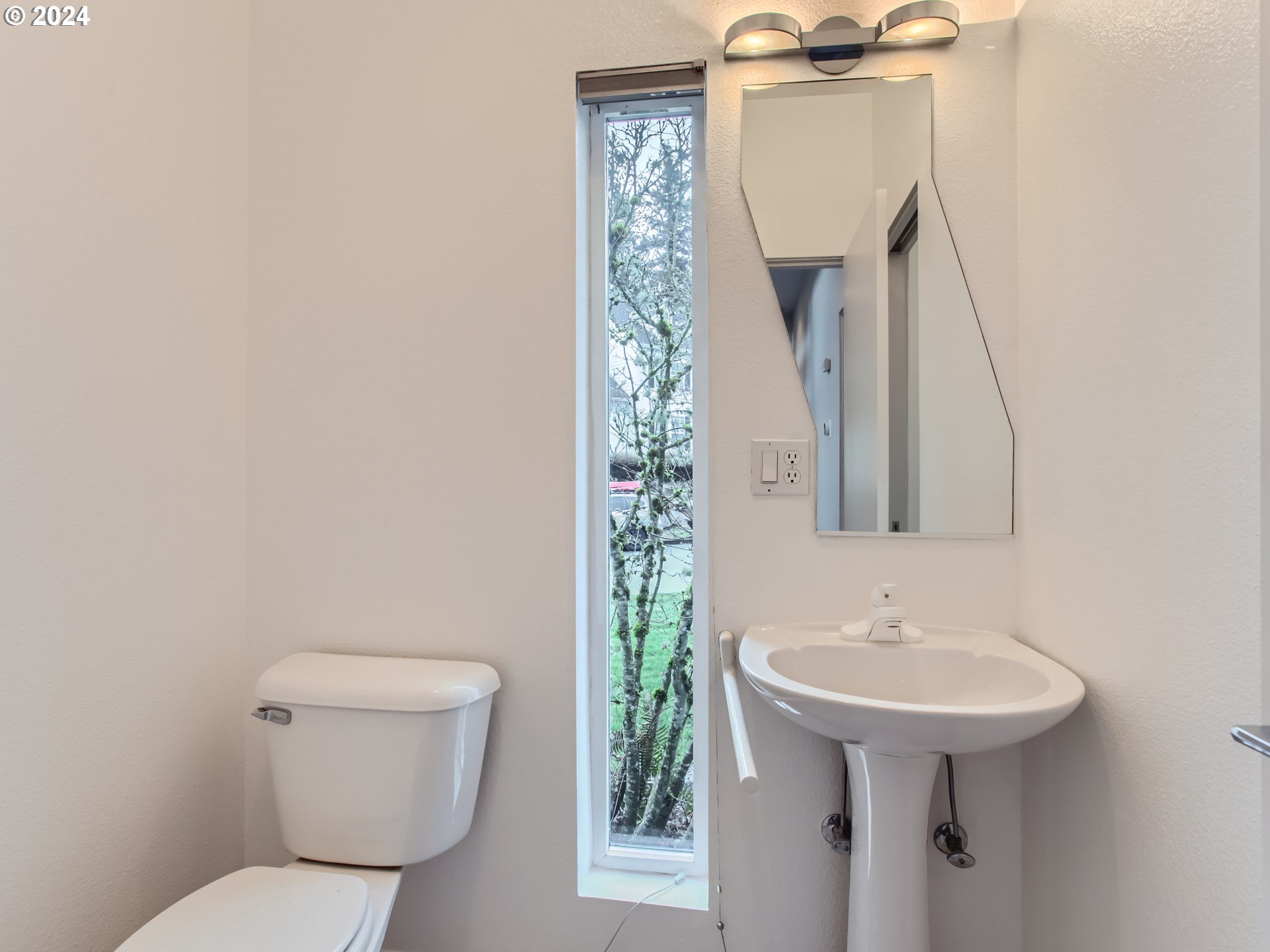 10360 NW ENGLEMAN ST