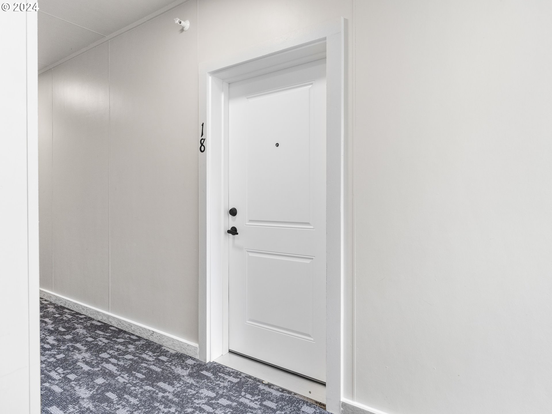 10985 E Burnside ST 18, Portland Unit: 18