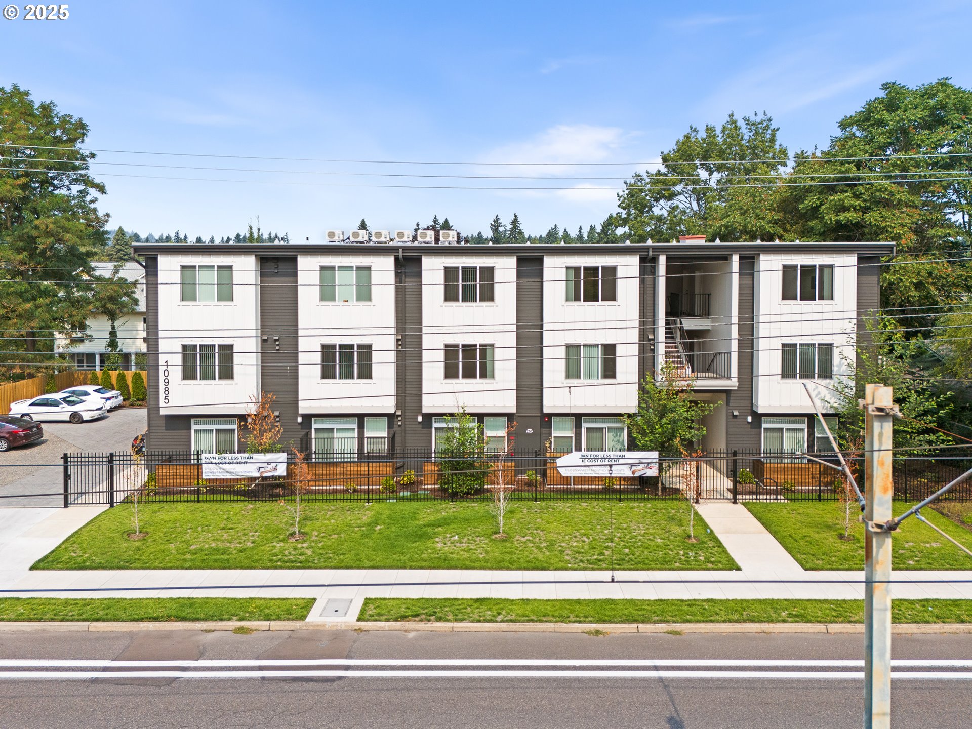 10985 E Burnside ST 17, Portland Unit: 17