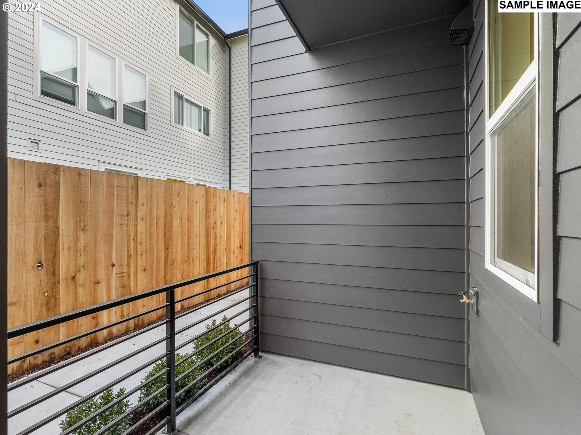 4364 N Gantenbein AVE 2