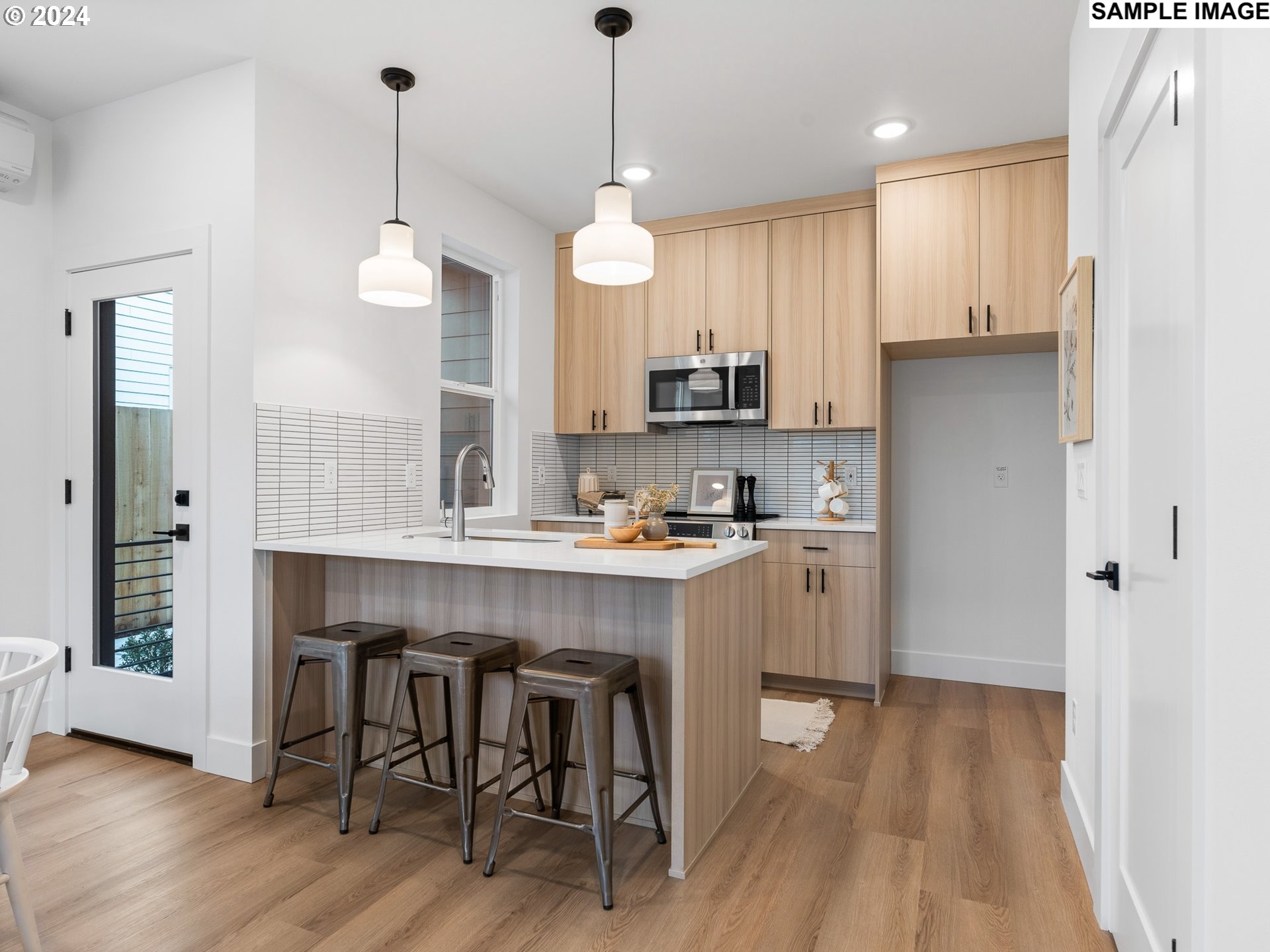 4364 N Gantenbein AVE 2