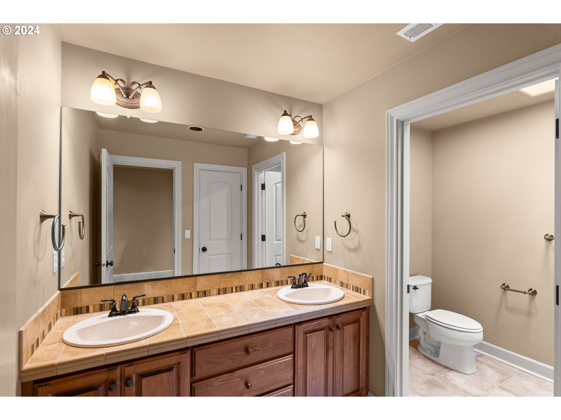 23485 SW RICHEN PARK TER