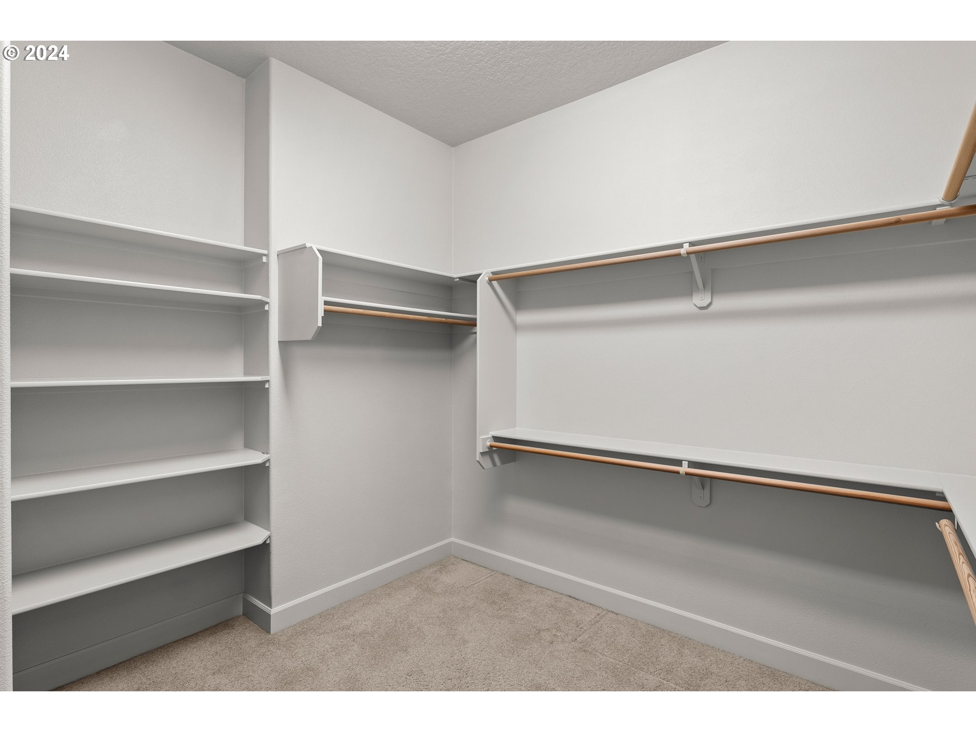 23485 SW RICHEN PARK TER