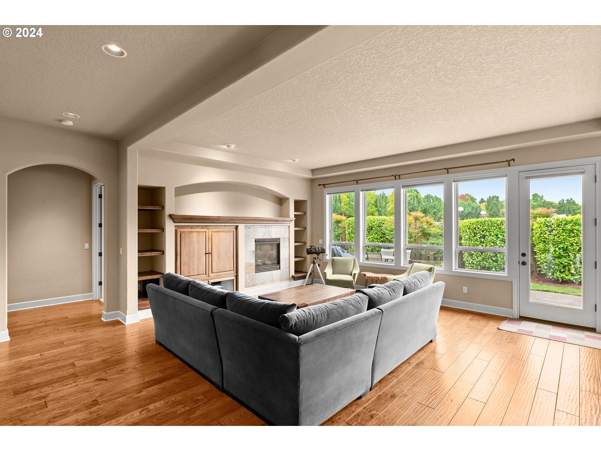 23485 SW RICHEN PARK TER