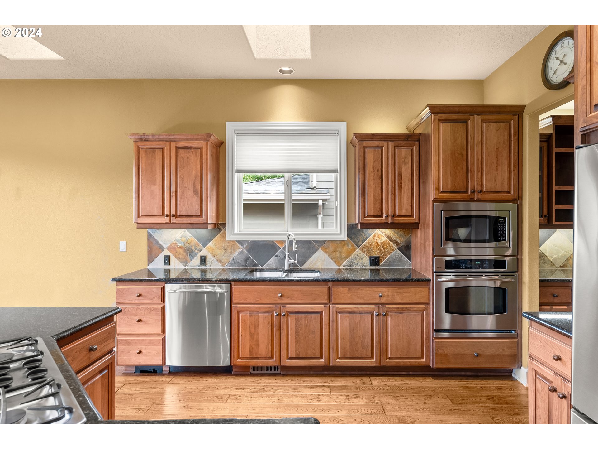 23485 SW RICHEN PARK TER