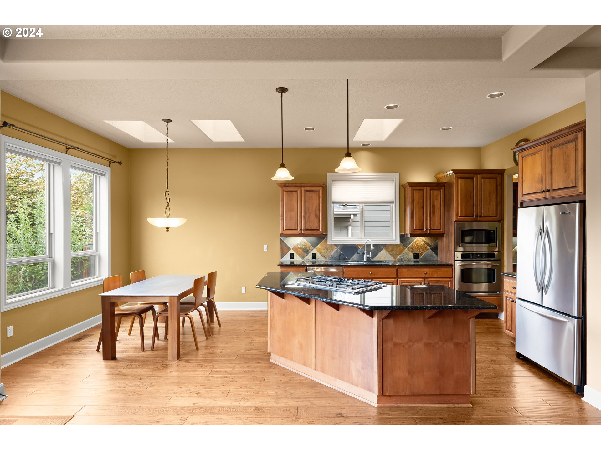 23485 SW RICHEN PARK TER