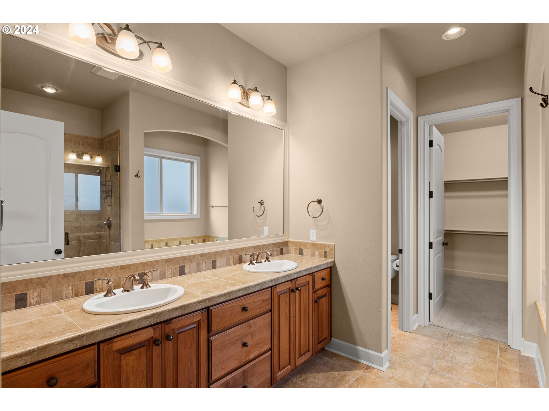 23485 SW RICHEN PARK TER