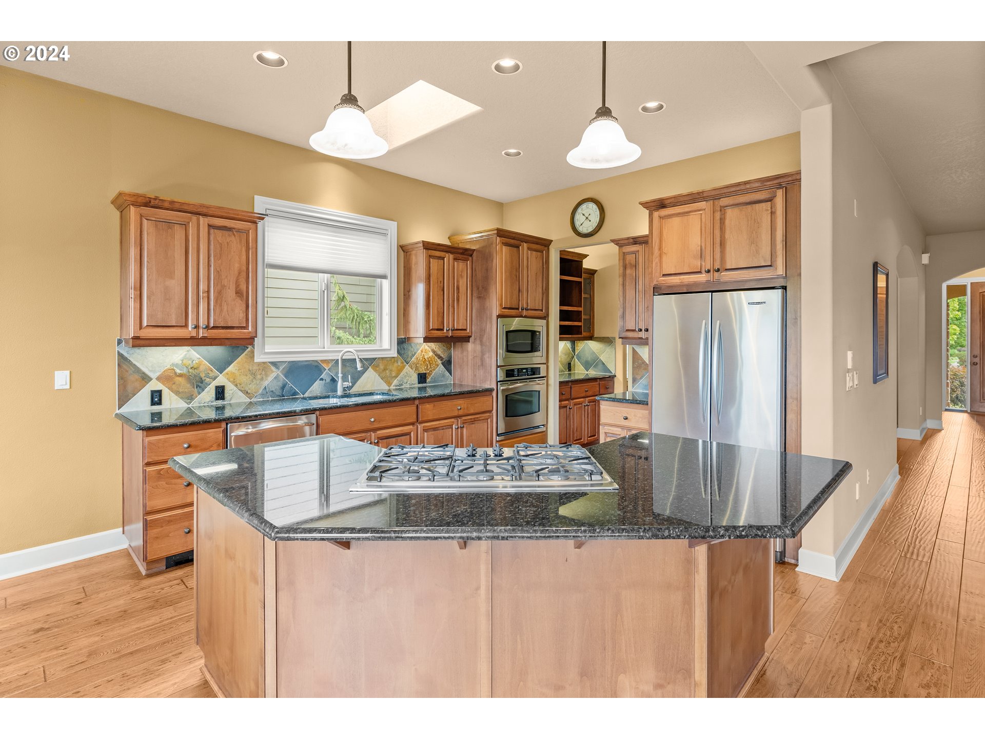 23485 SW RICHEN PARK TER