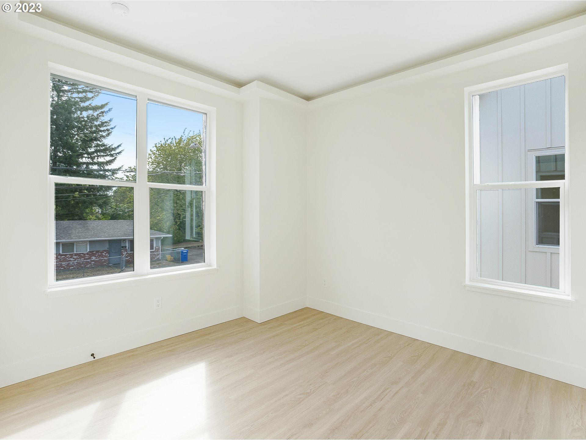 7557 N Gilbert AVE 1