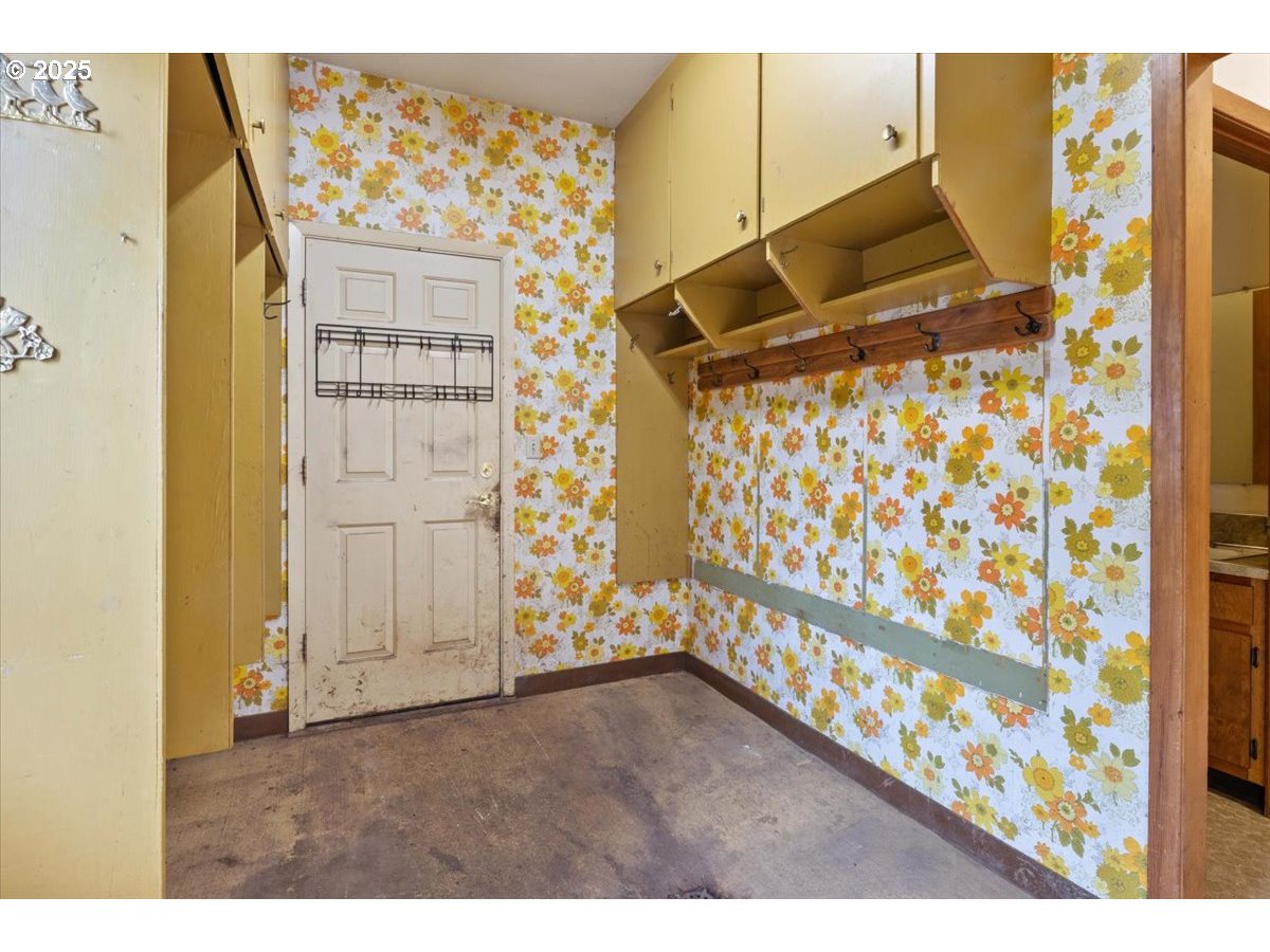 17815 NE Courtney RD