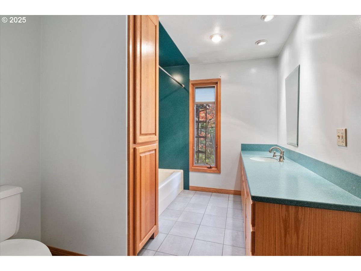 17815 NE Courtney RD