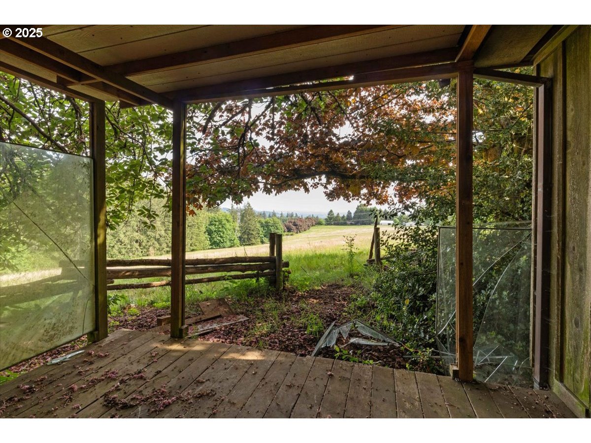 17815 NE Courtney RD