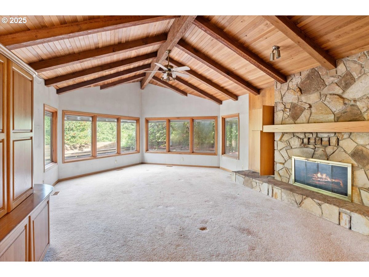 17815 NE Courtney RD