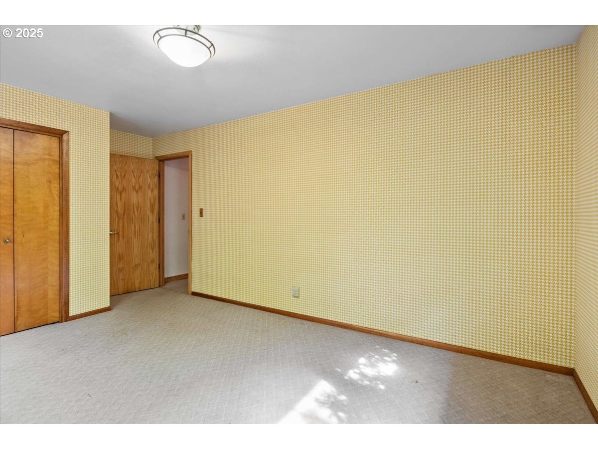 17815 NE Courtney RD