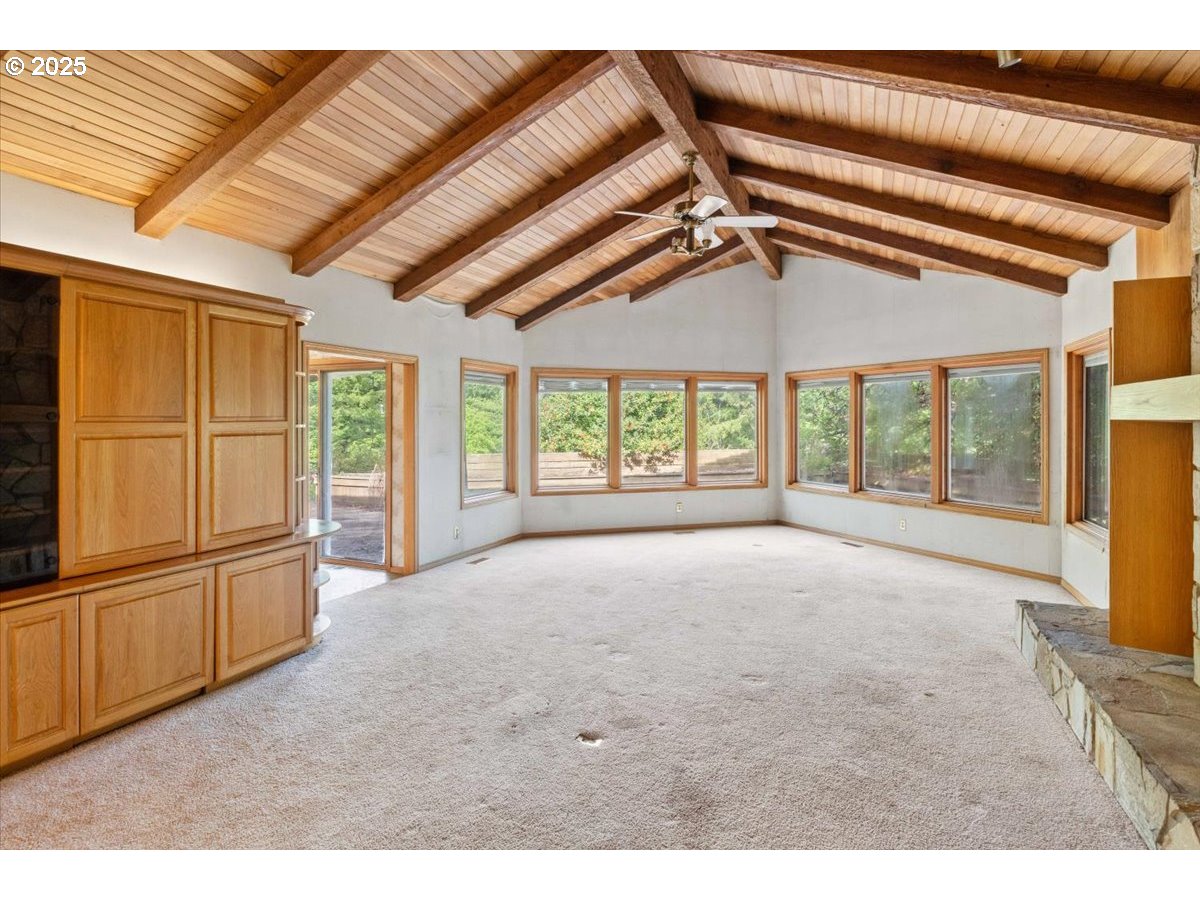 17815 NE Courtney RD