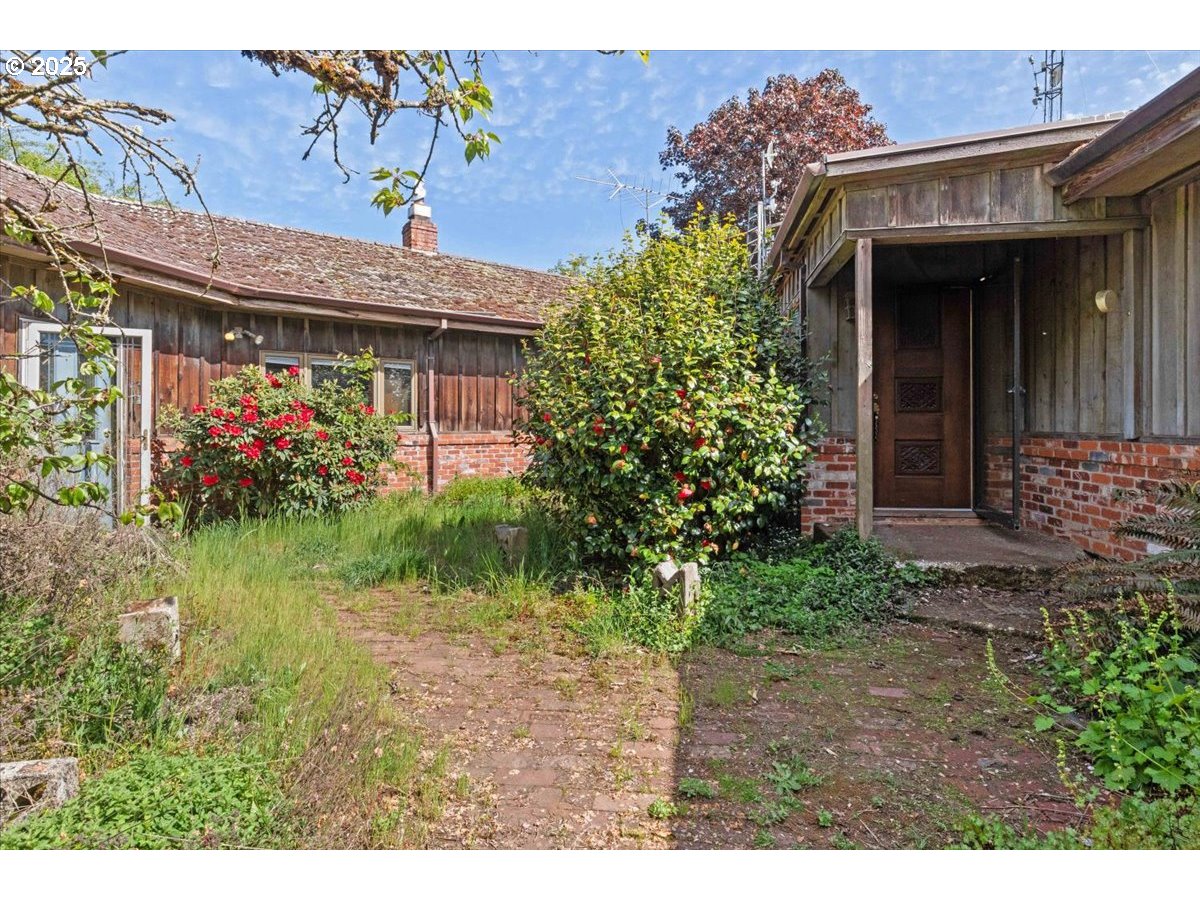 17815 NE Courtney RD