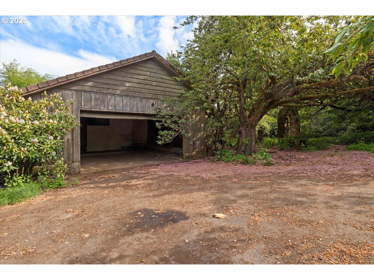 17815 NE Courtney RD