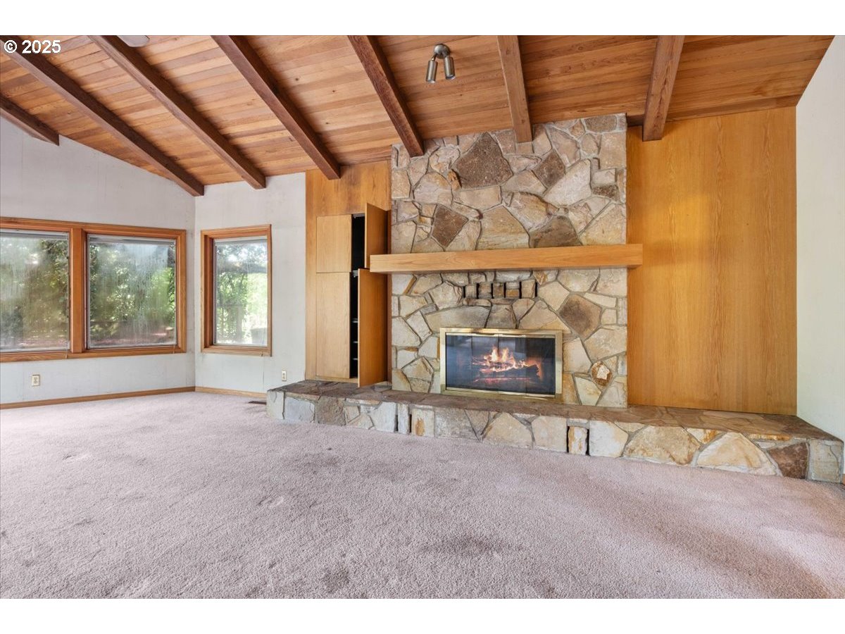 17815 NE Courtney RD