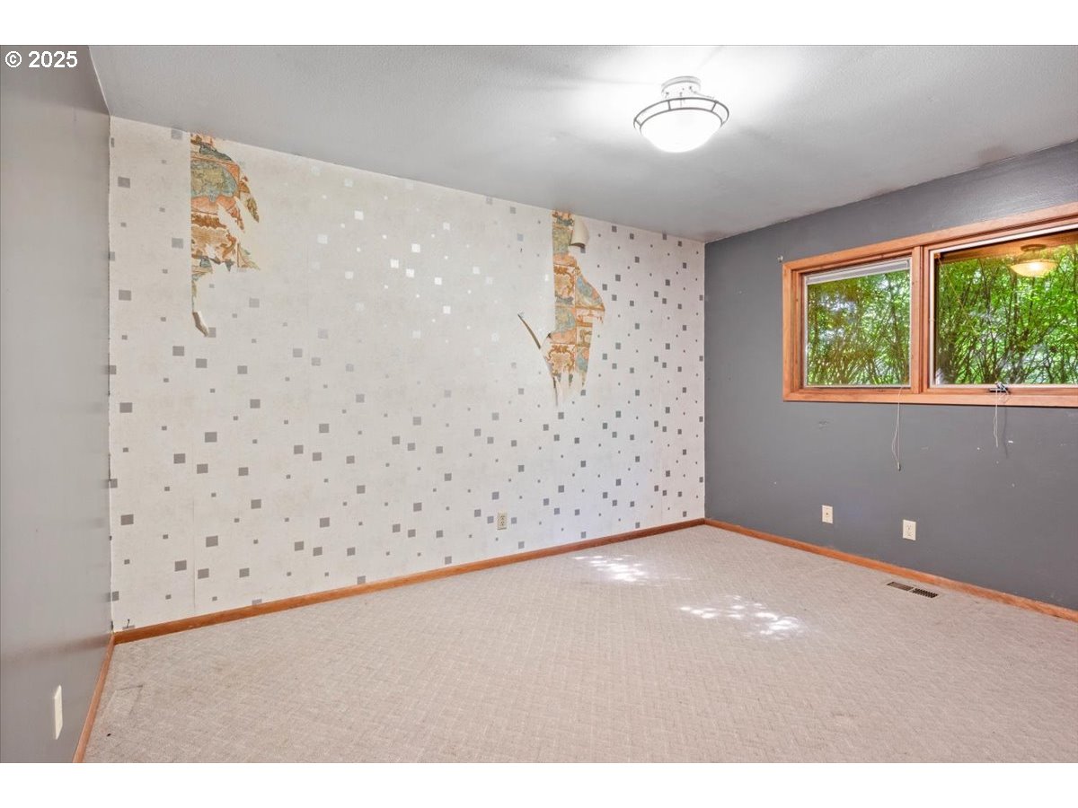 17815 NE Courtney RD