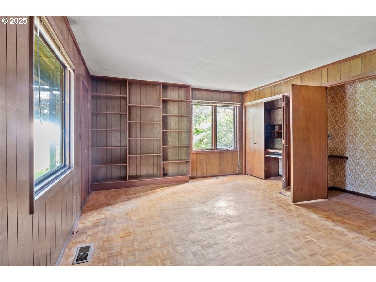 17815 NE Courtney RD