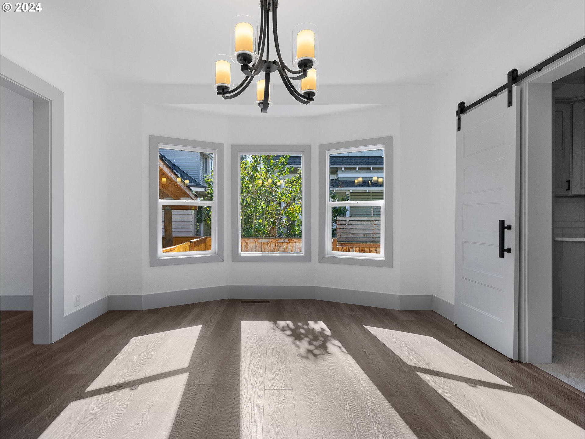 1121 SE CESAR E CHAVEZ BLVD