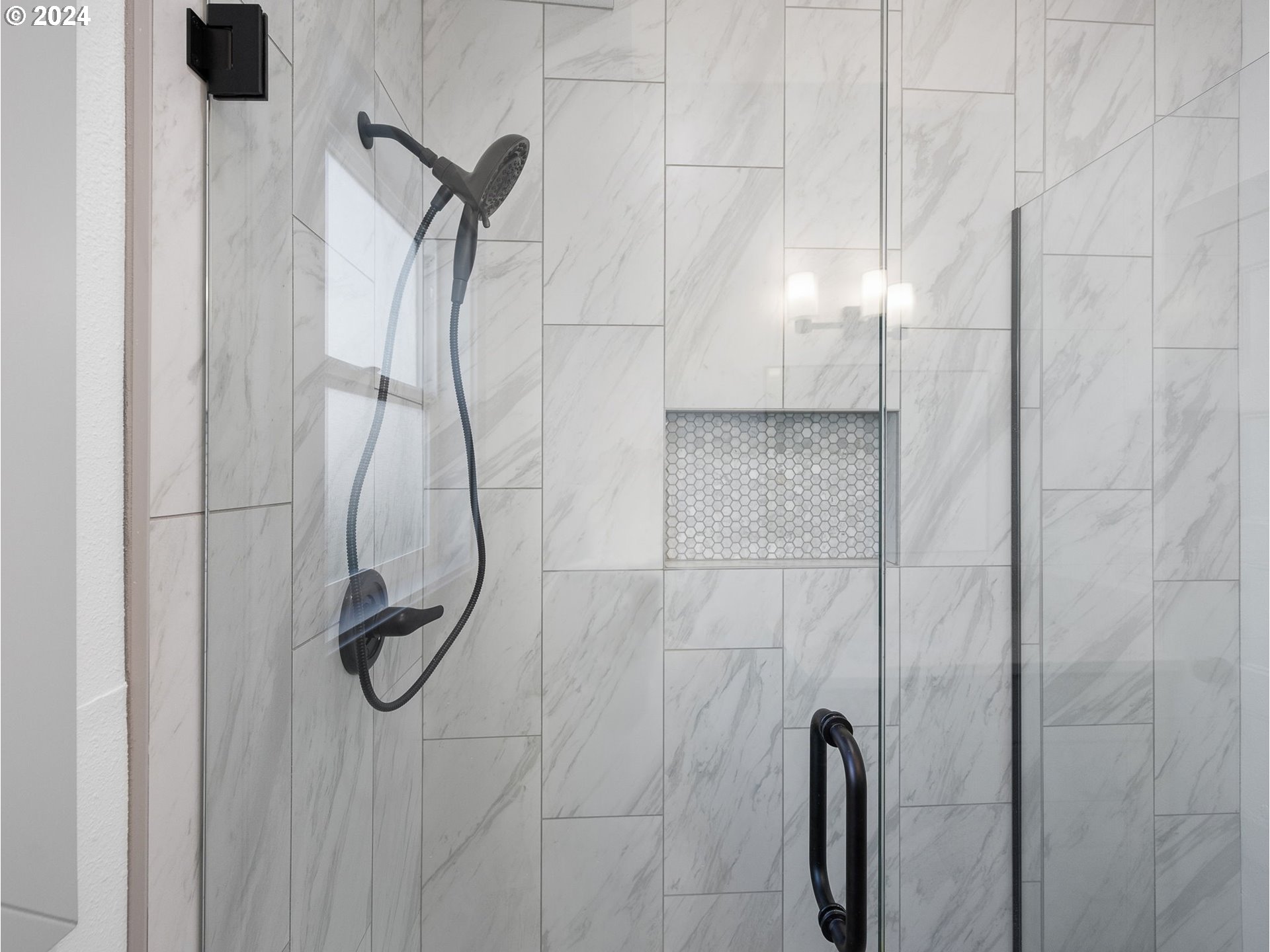 1121 SE CESAR E CHAVEZ BLVD