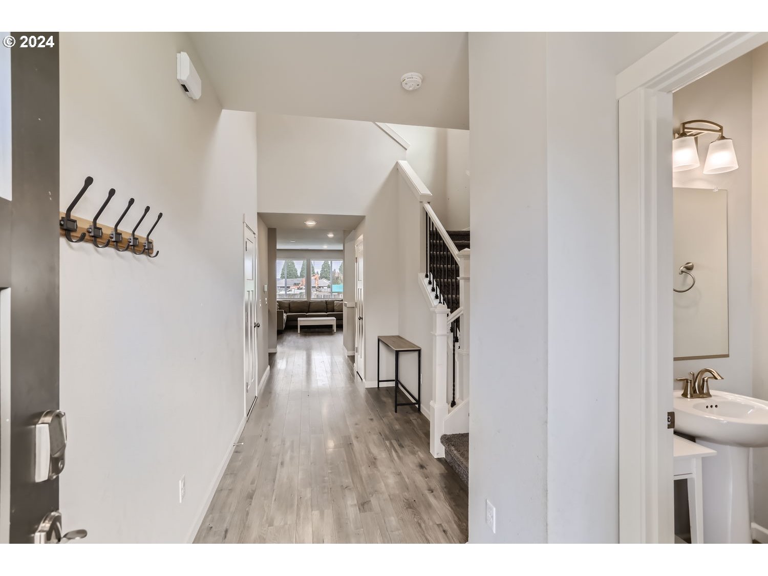 438 SW 16TH AVE