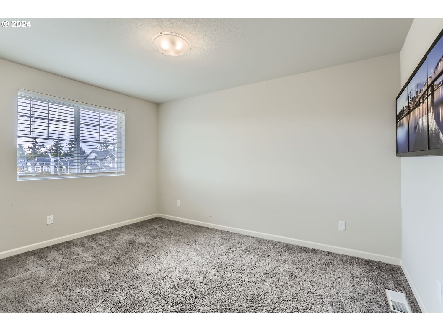 438 SW 16TH AVE