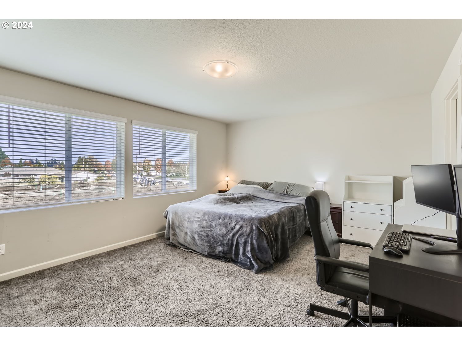 438 SW 16TH AVE