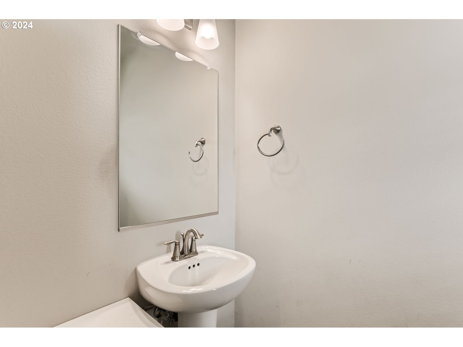 438 SW 16TH AVE