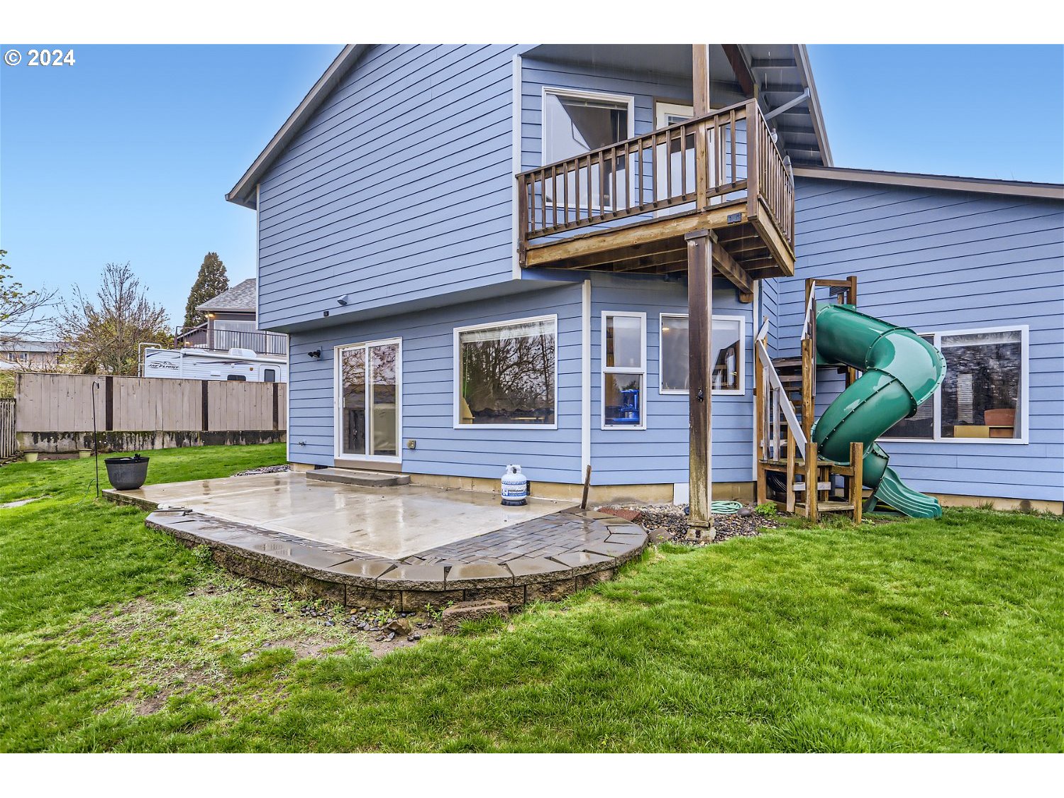 1872 SW HASKINS CT