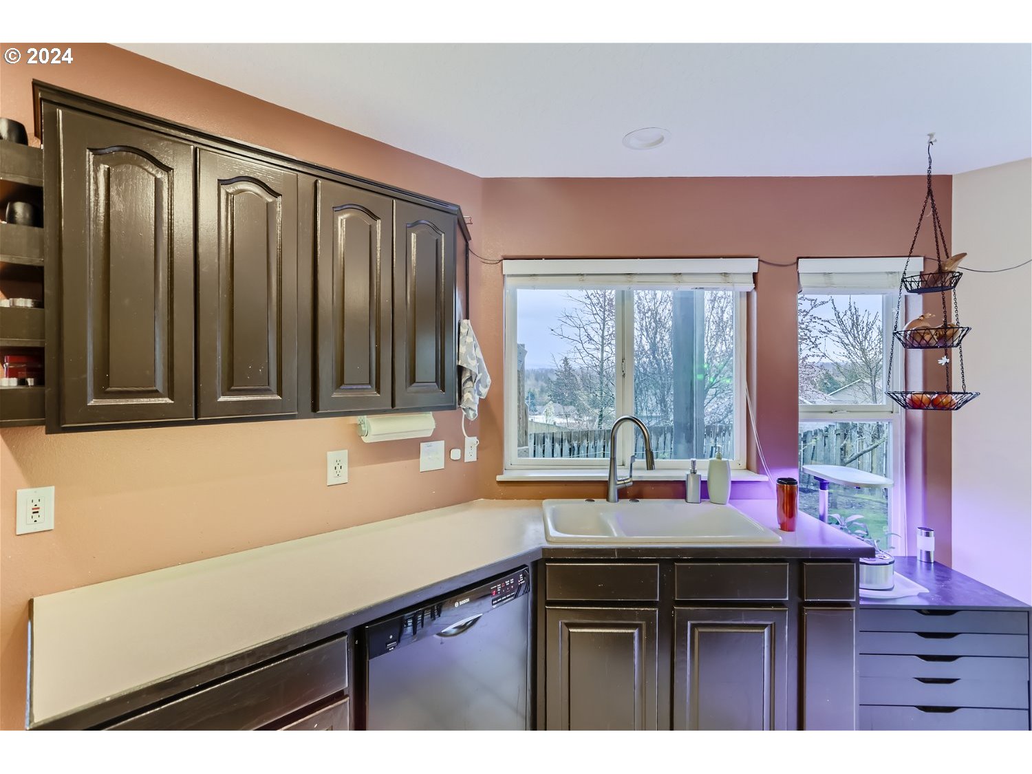 1872 SW HASKINS CT