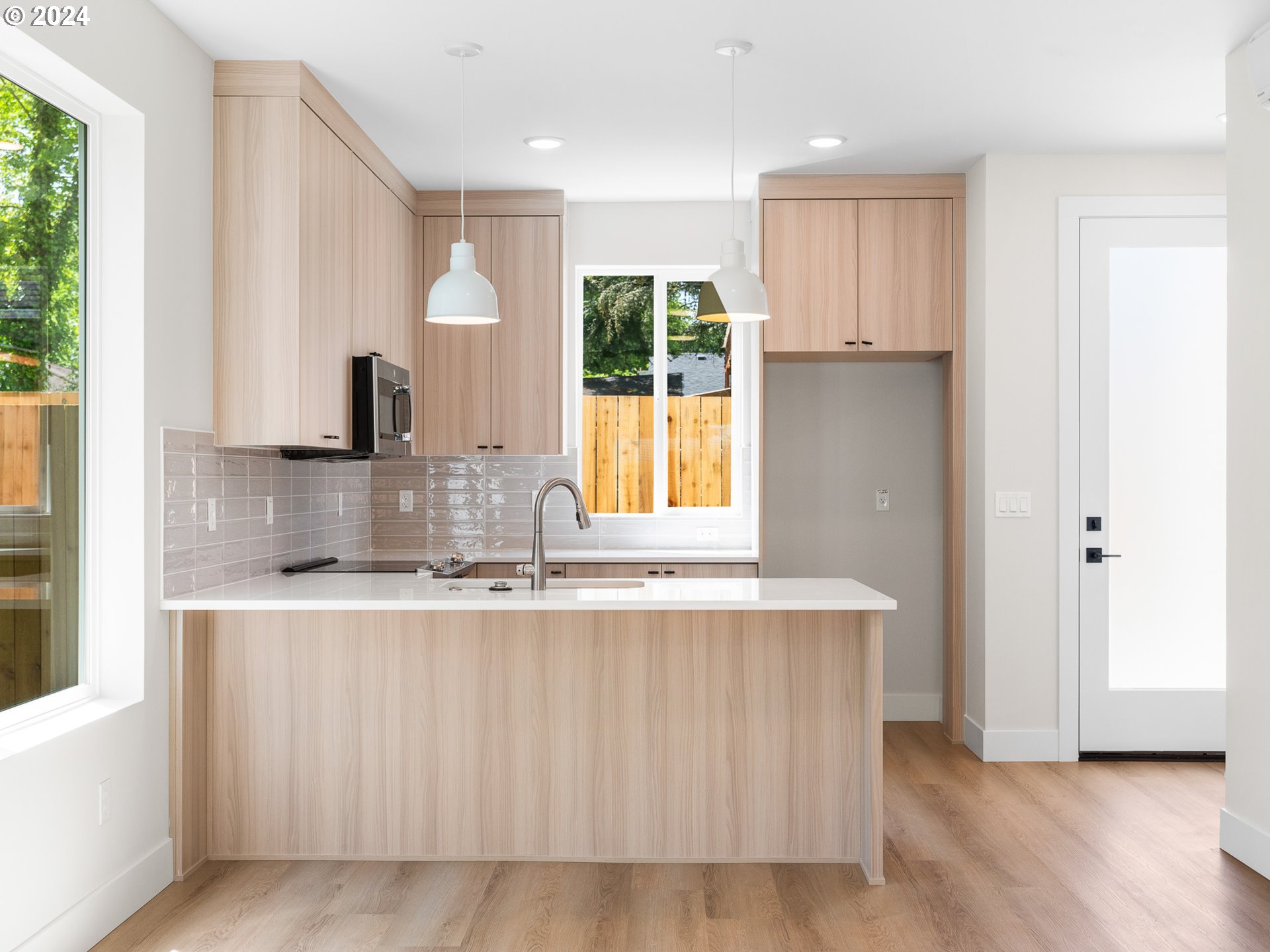 9060 N Buchanan AVE 1