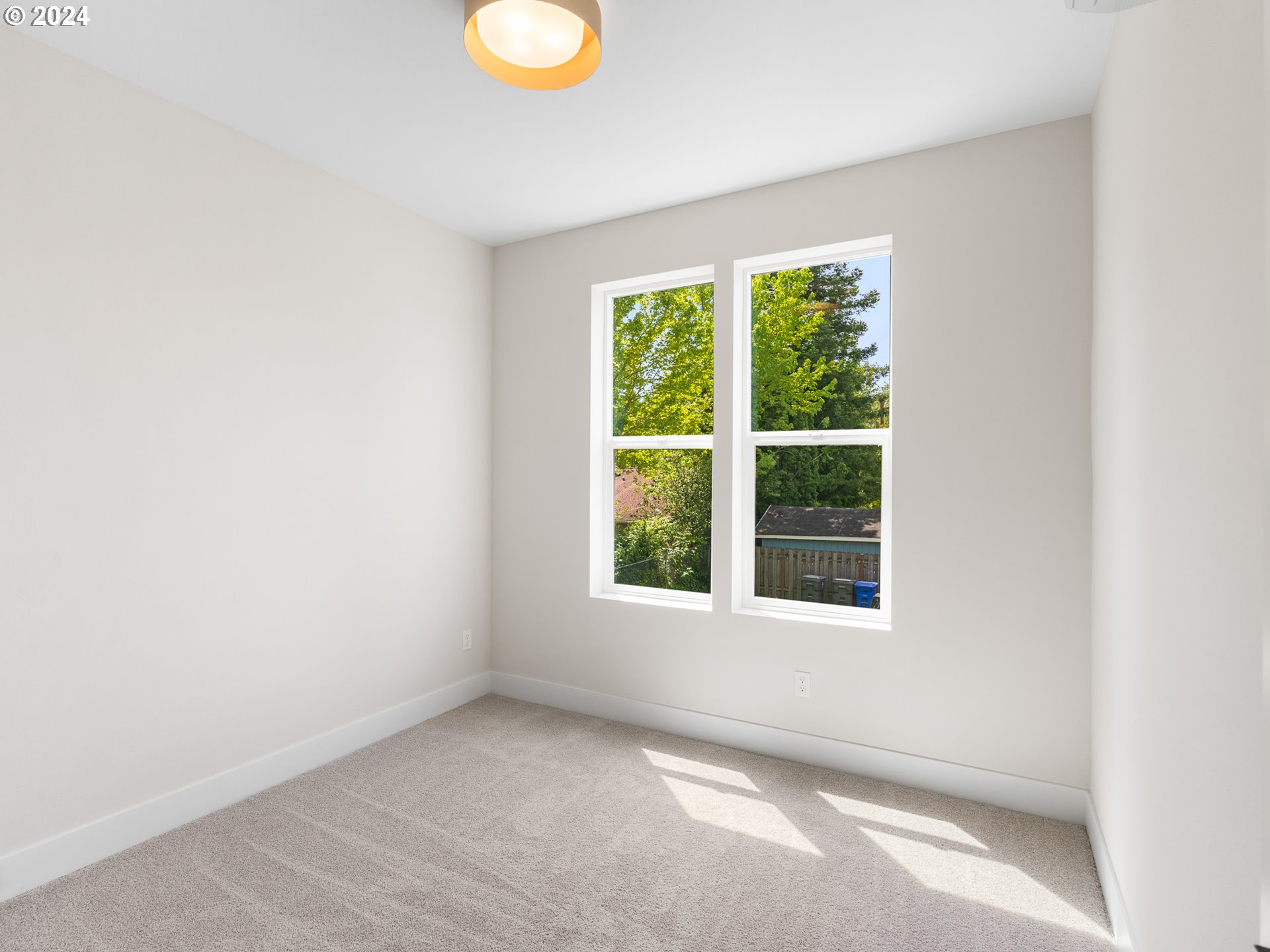 9060 N Buchanan AVE 1