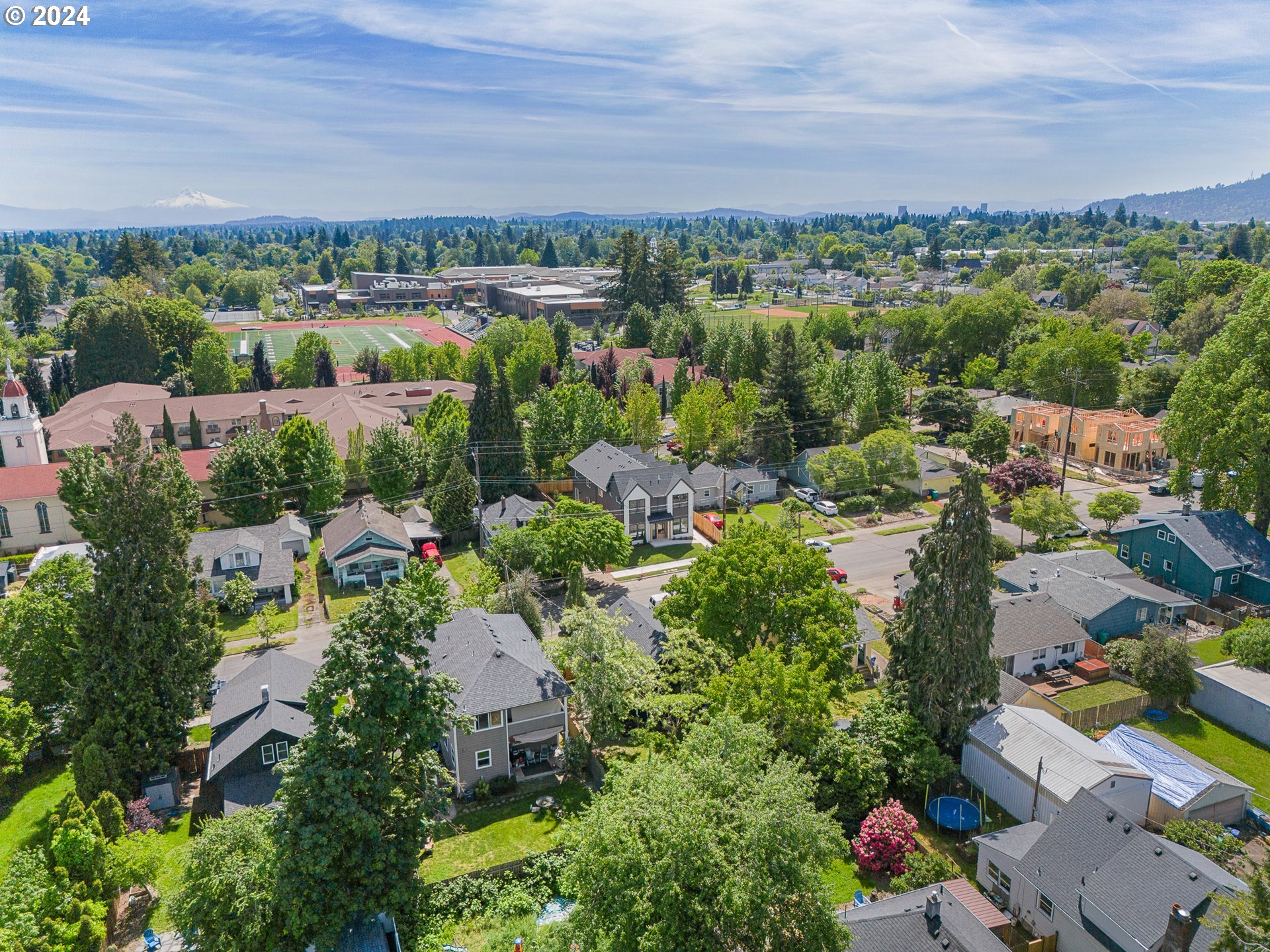 9060 N Buchanan AVE 1